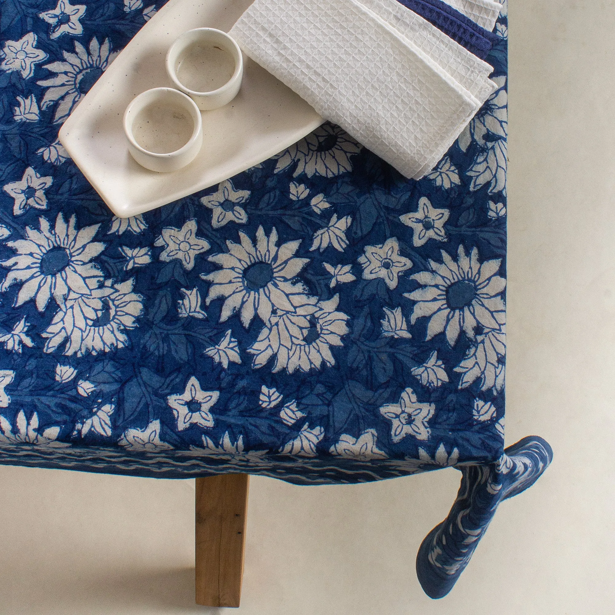 Indigo Blue Floral Printed Soft Cotton Dining Table Cover4 Seater