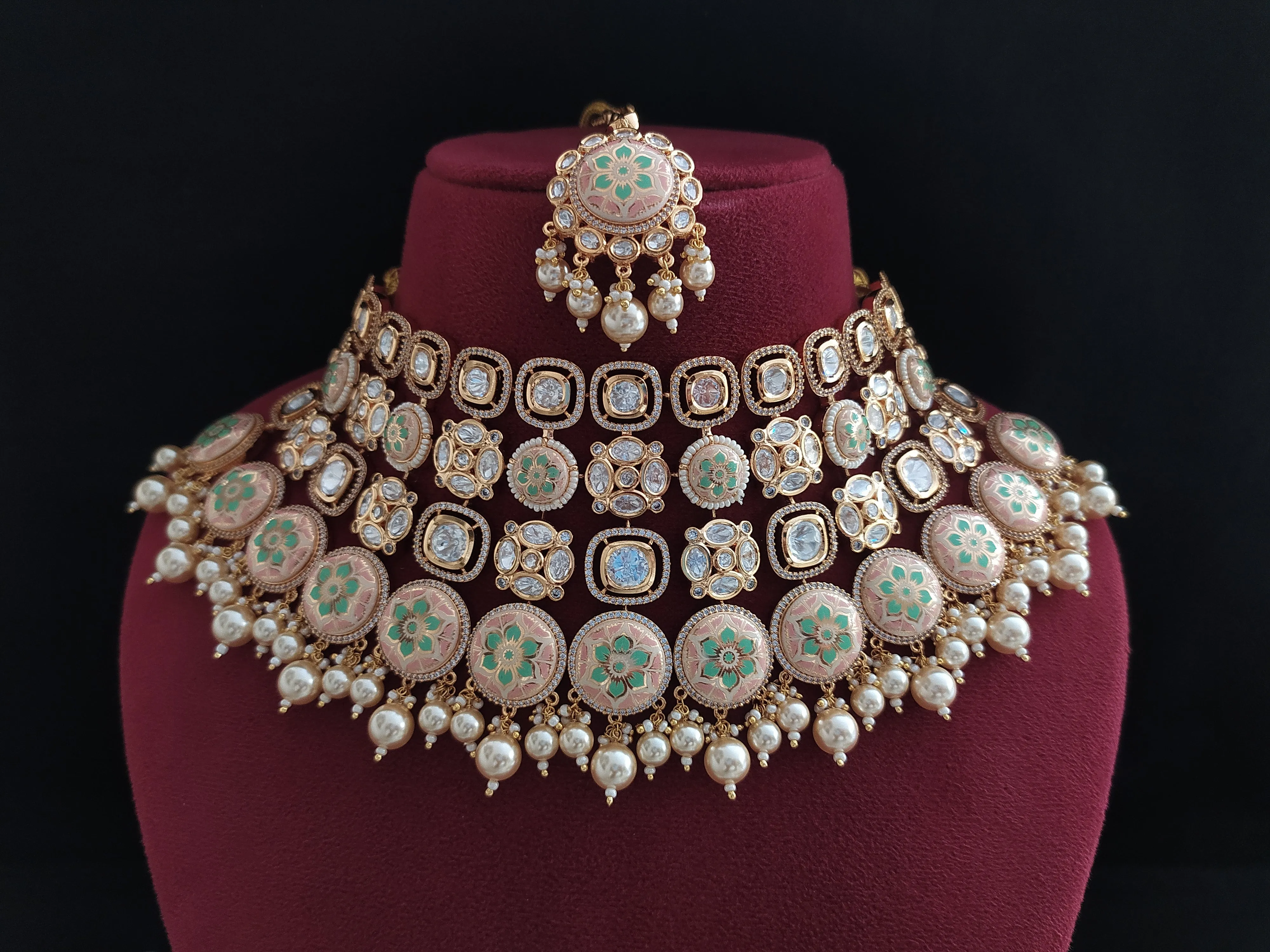 Kundan Bridal Choker Set with Pastel Mint and Baby Pink Meenakari Detailing