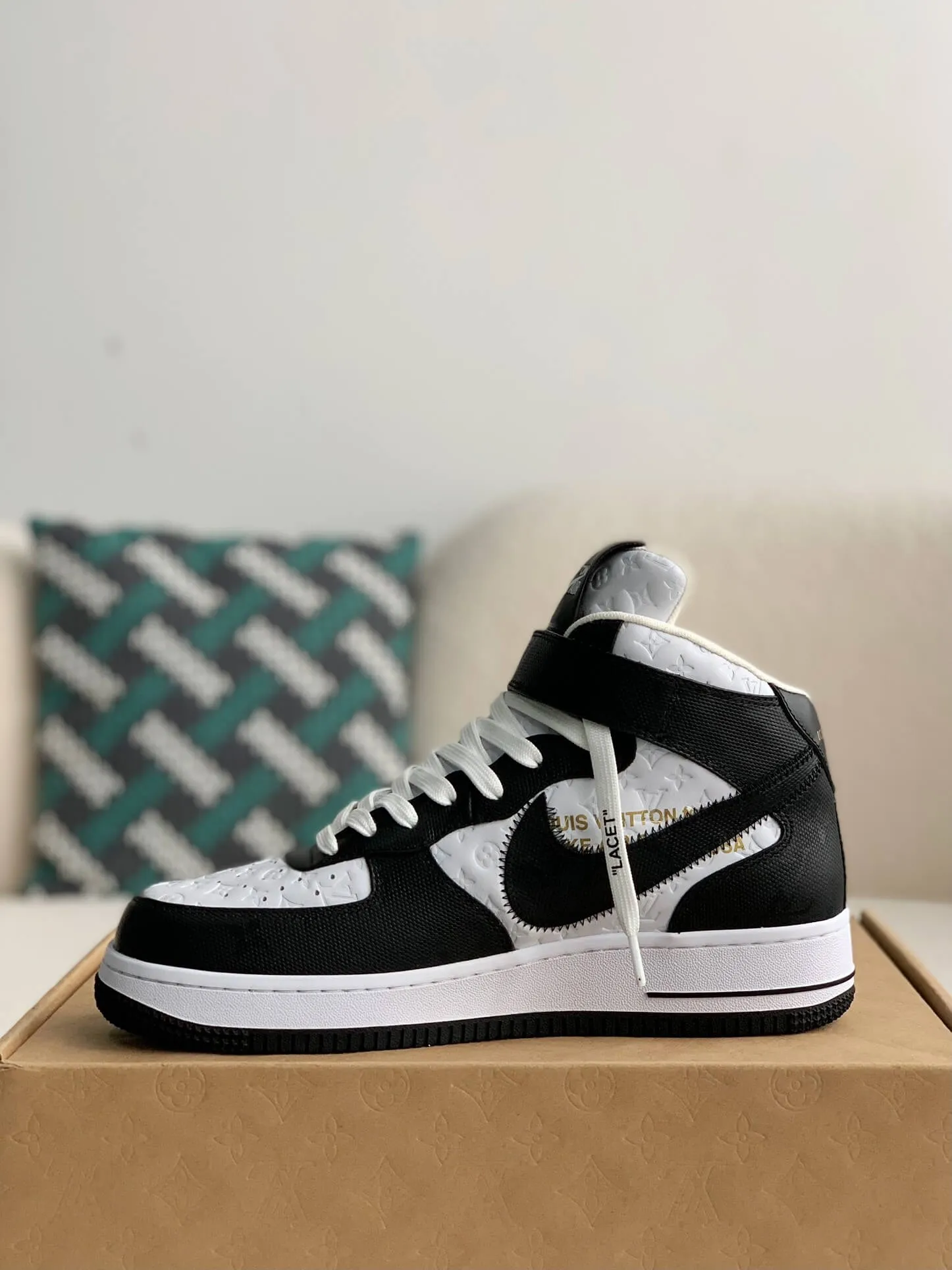 Louis Vuitton LV x Nike Air Force 1 Mid Trainer Black White Sneaker