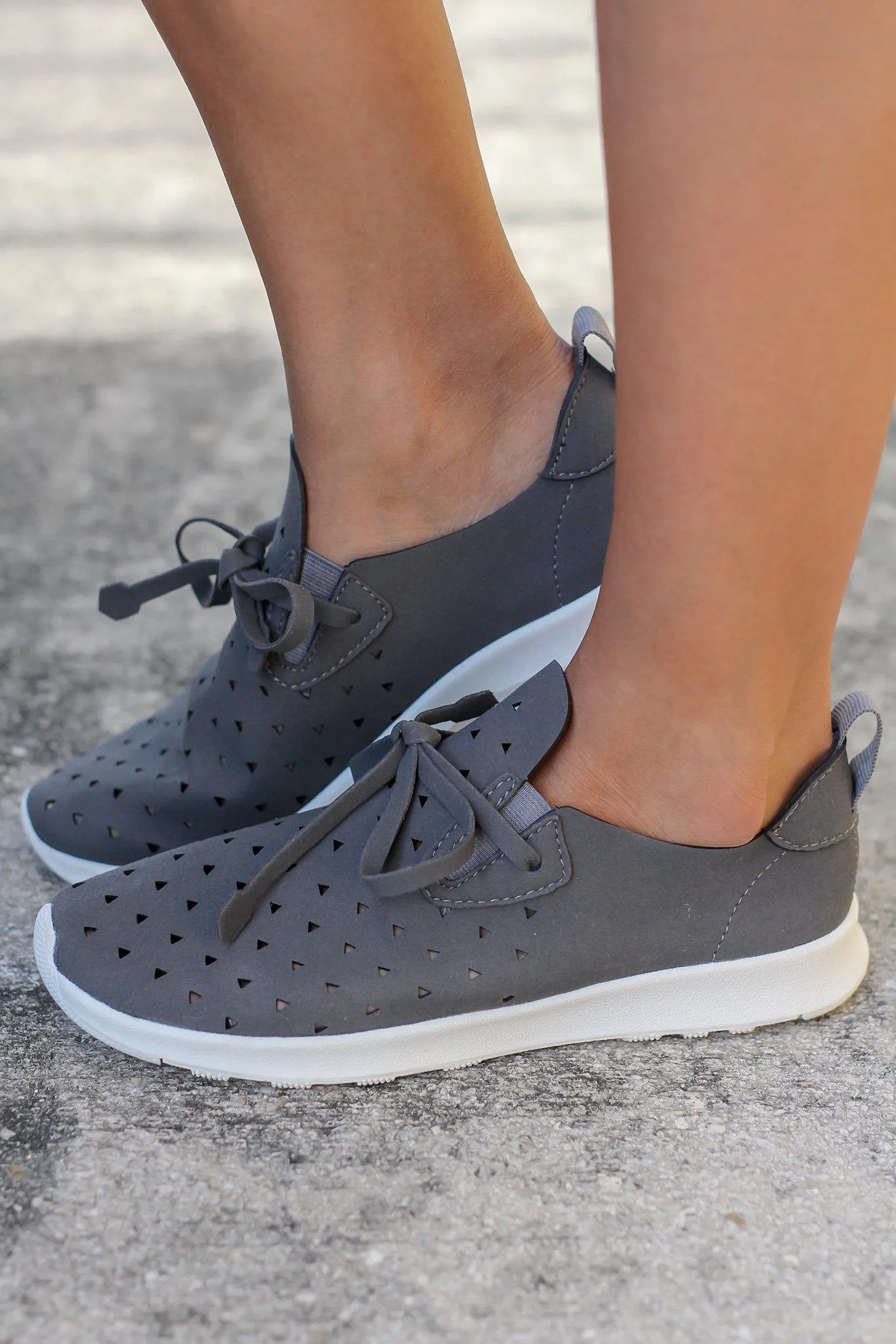 Marlum Gray Sneakers