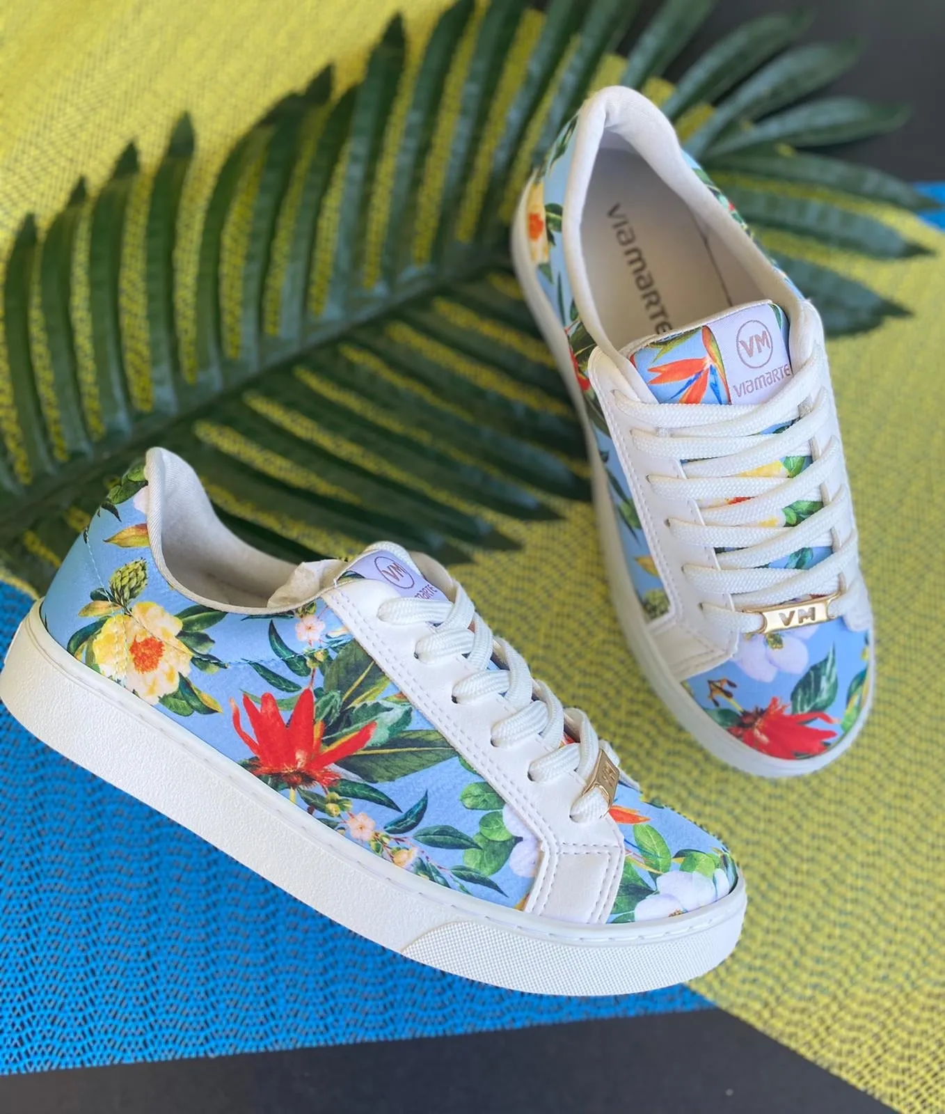 Multi blue flowers sneakers